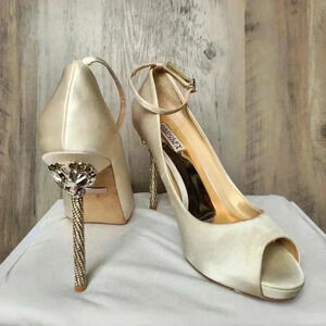 Badgley Mischka Diego Embellished Heel Evening Shoe Satin Ivory Size 9 Women's